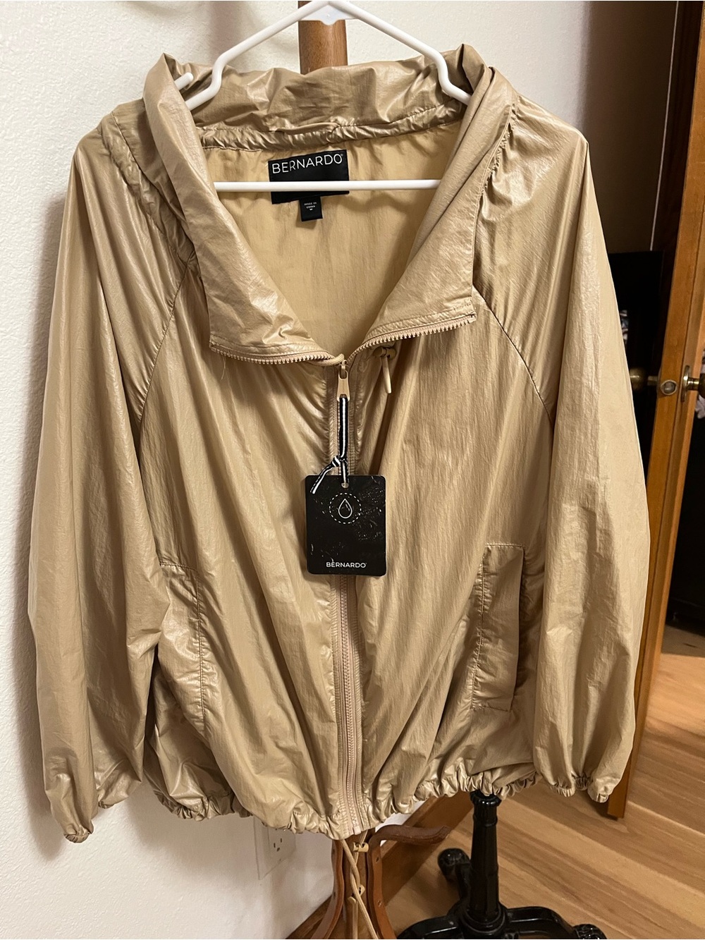 Bernardo Lightweight Hooded Bomber Jacket metallic tan
